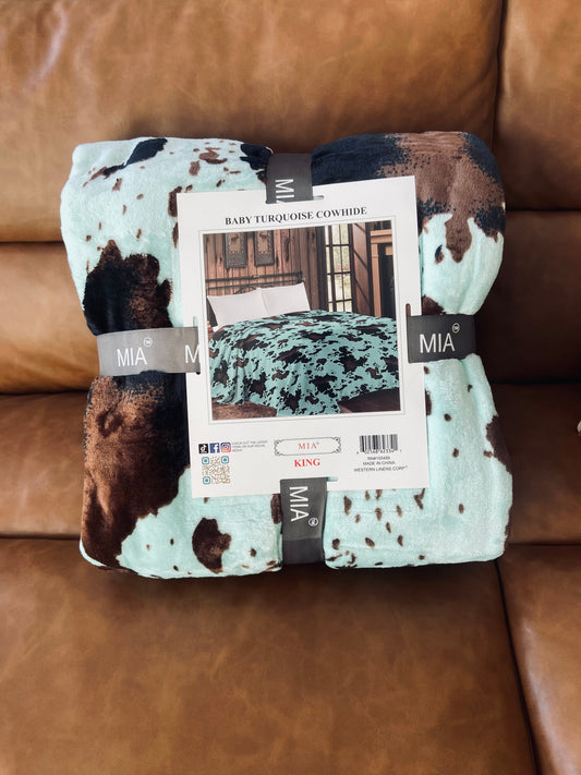 Light Turquoise Cowhide Blanket