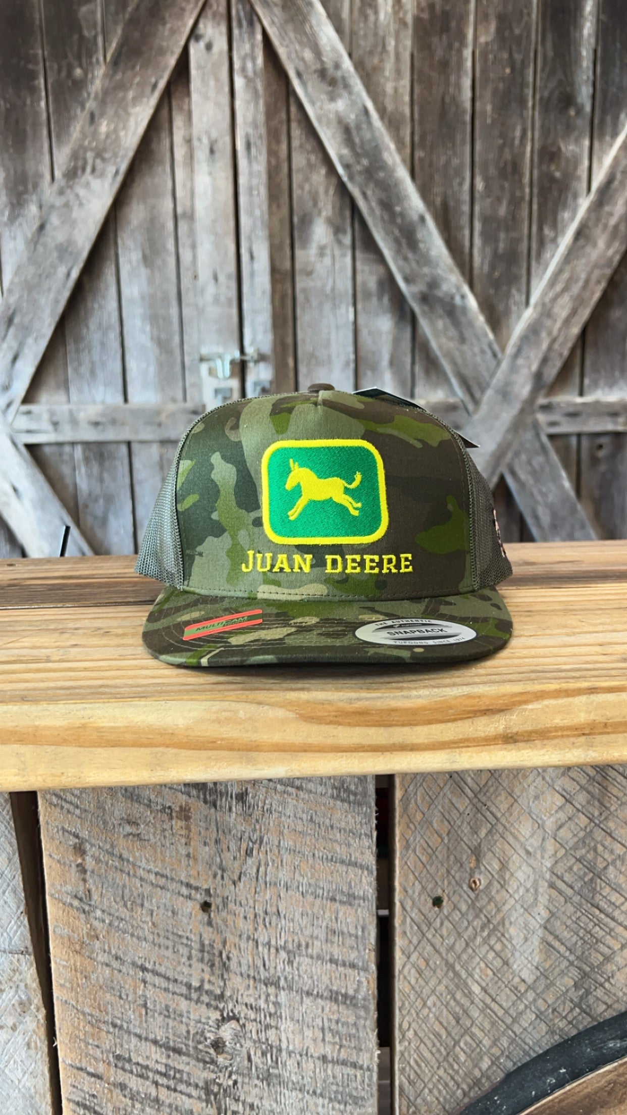 Camo Juan Deere Cap