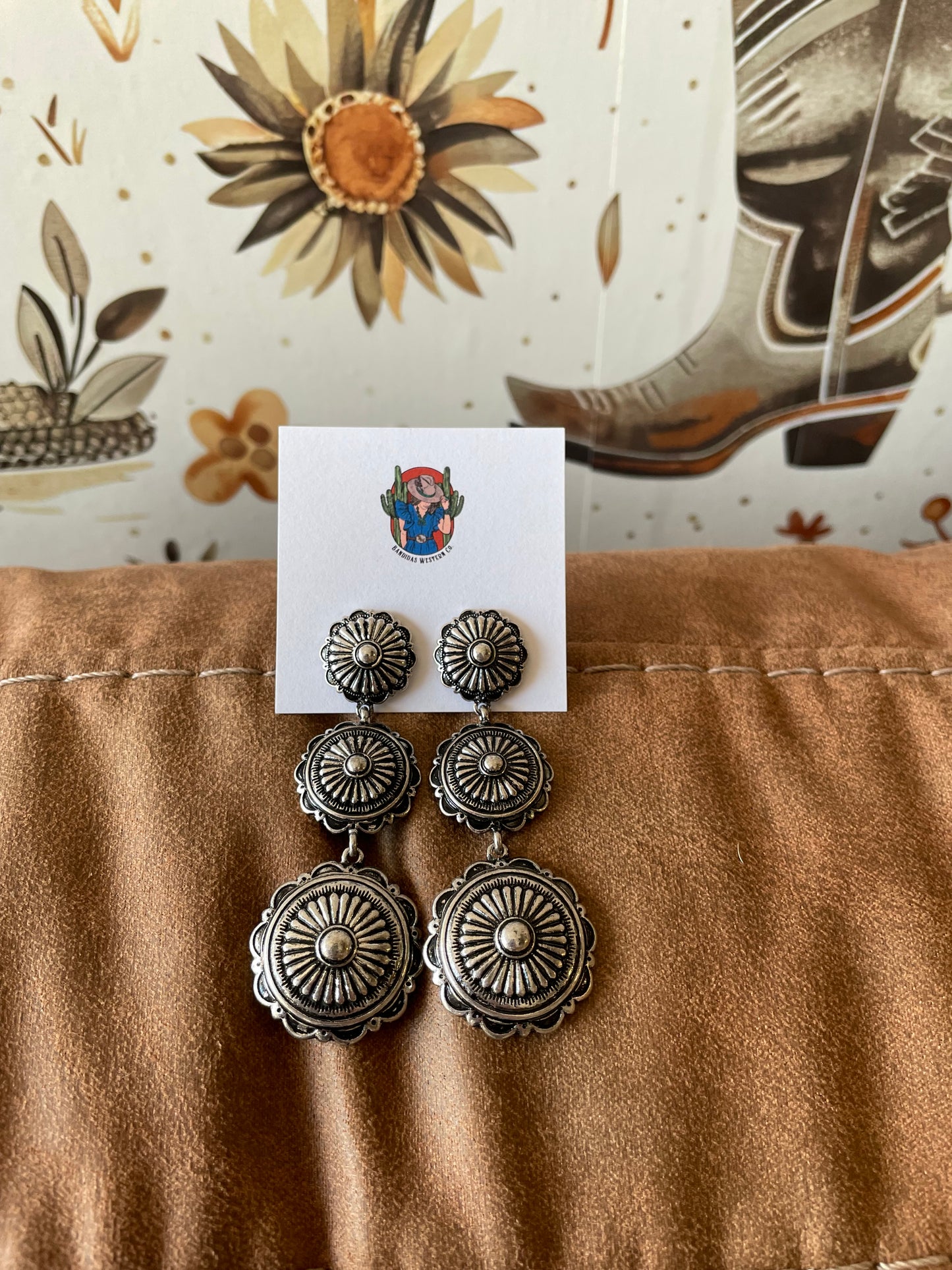 The Western Elegance Earrings